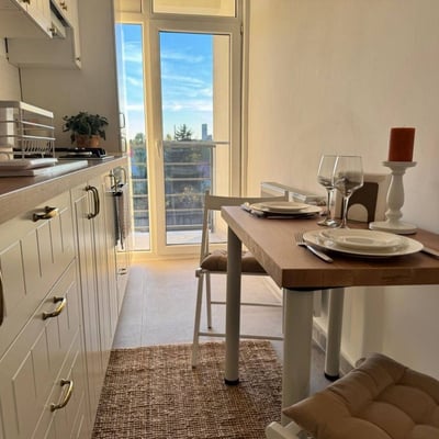 Rental of a spacious 1-room apartment, 40 m², Bucharest, Romania